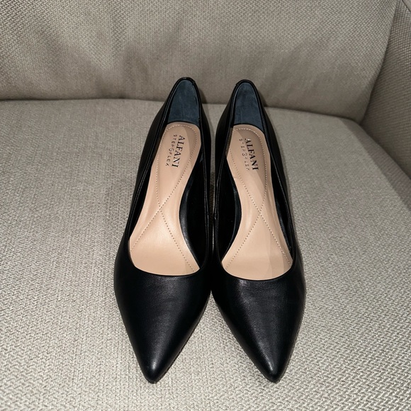 Alfani Step 'N Flex Jeules Women's Pumps - Picture 2 of 6